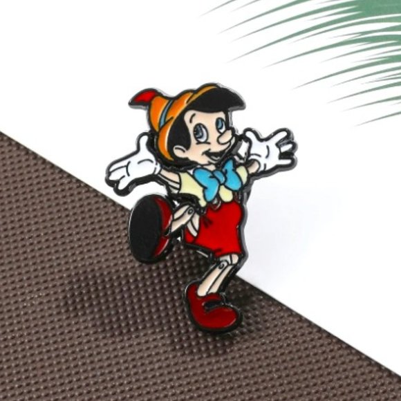 🍏50% OFF/3+...Cute Pinocchio Pin - Picture 1 of 9